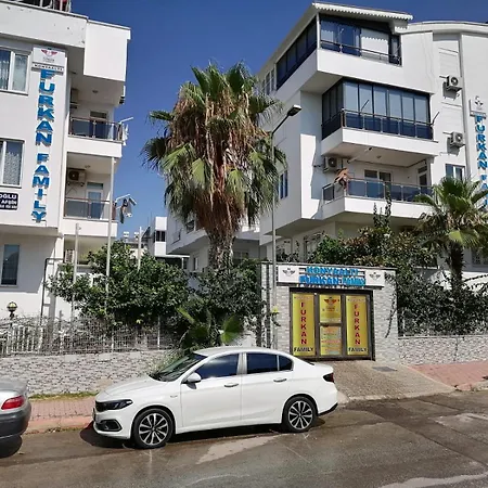 Konyaalti Furkan Family דירה *